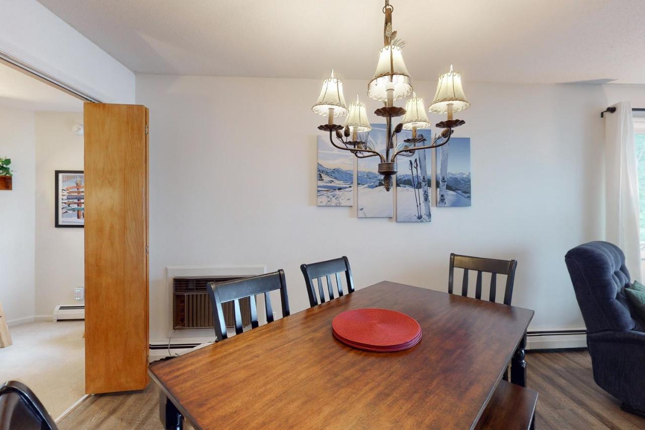 Brookhaven Condos Ludlow Bagian luar foto