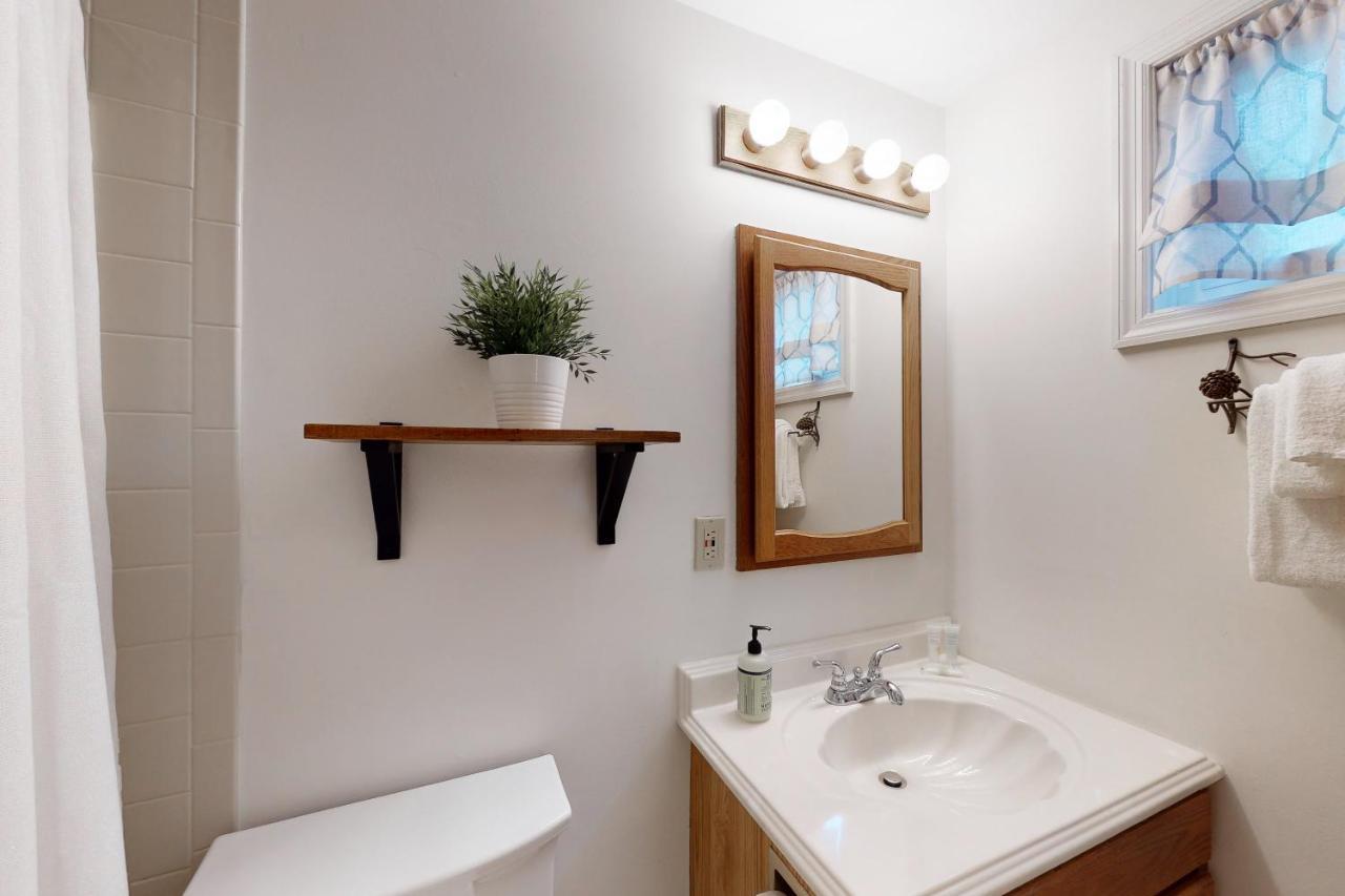 Brookhaven Condos Ludlow Bagian luar foto