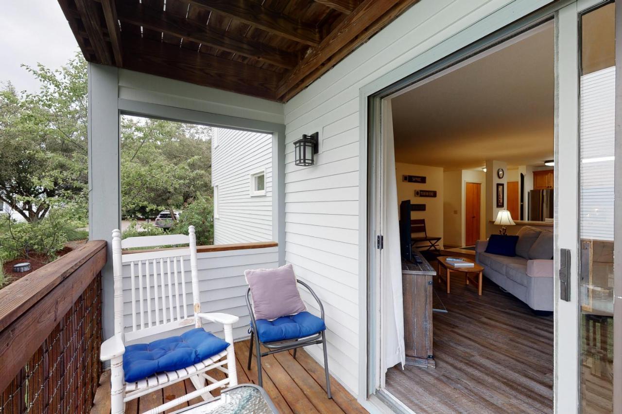 Brookhaven Condos Ludlow Bagian luar foto