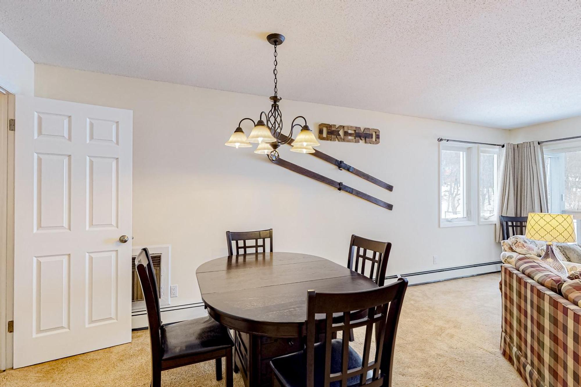 Brookhaven Condos Ludlow Ruang foto